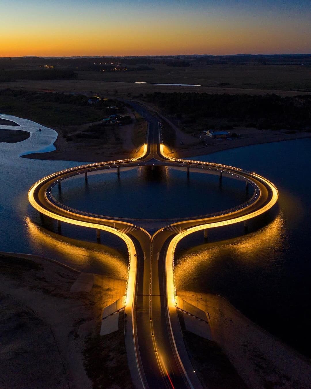 Puente Laguna Garzon